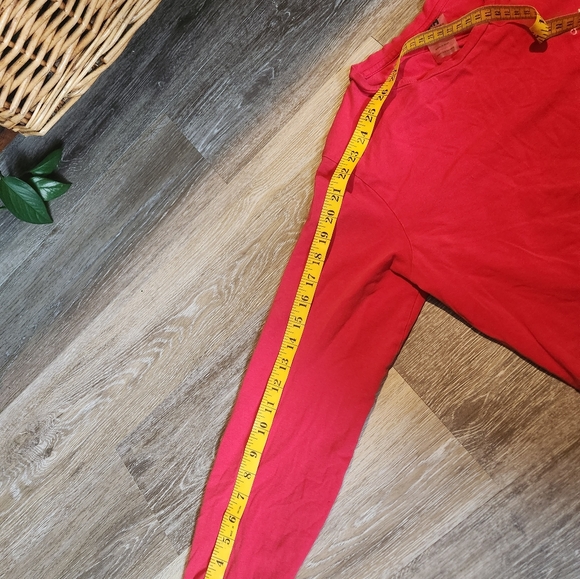 Bright red Helly Hansen shirt - Picture 3 of 8